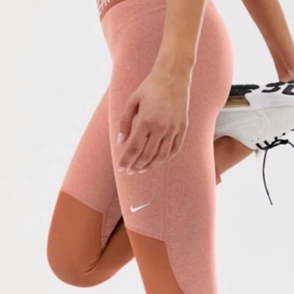 Nike Pro 7/8 Mesh leggings in XS